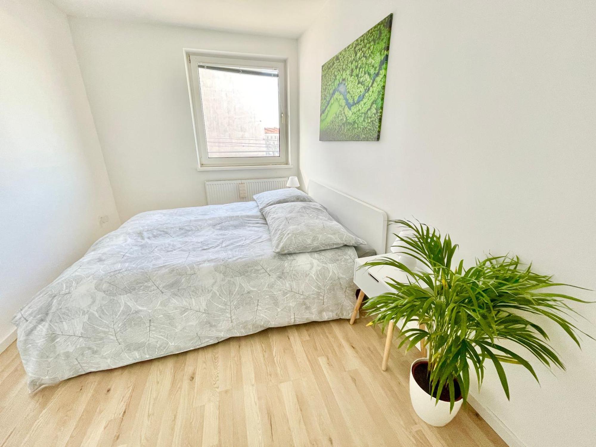 Apartment Large 2 Bedroom Close To Center *